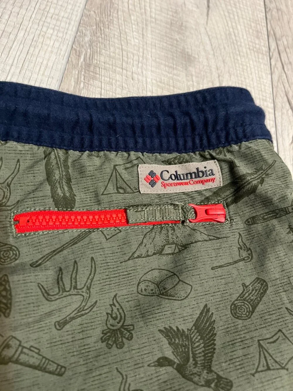 Columbia Sportswear Outdoor Shorts Large Green Camping Gorpcore Hiking Utility